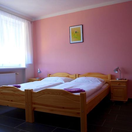 Penzion U Dvou Lip Drnholec Ruang foto