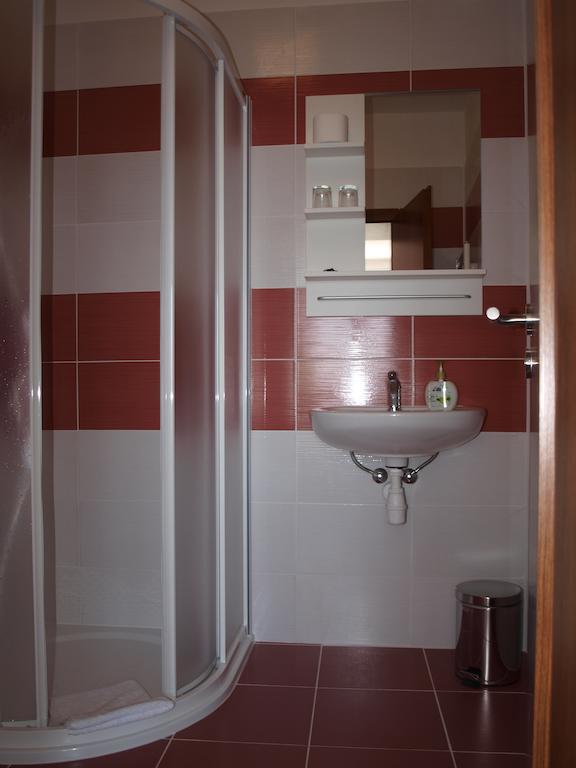 Penzion U Dvou Lip Drnholec Ruang foto