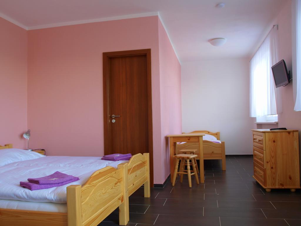 Penzion U Dvou Lip Drnholec Ruang foto